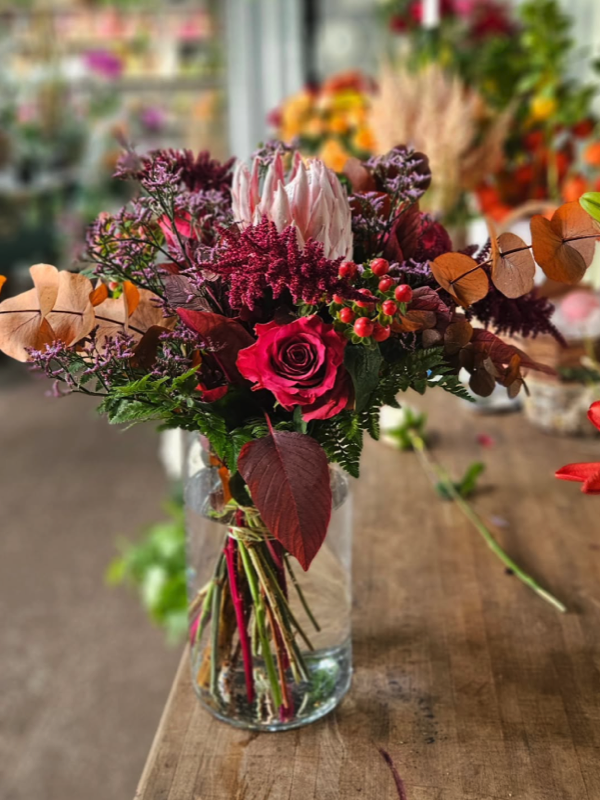 Beautiful flower arrangement 4