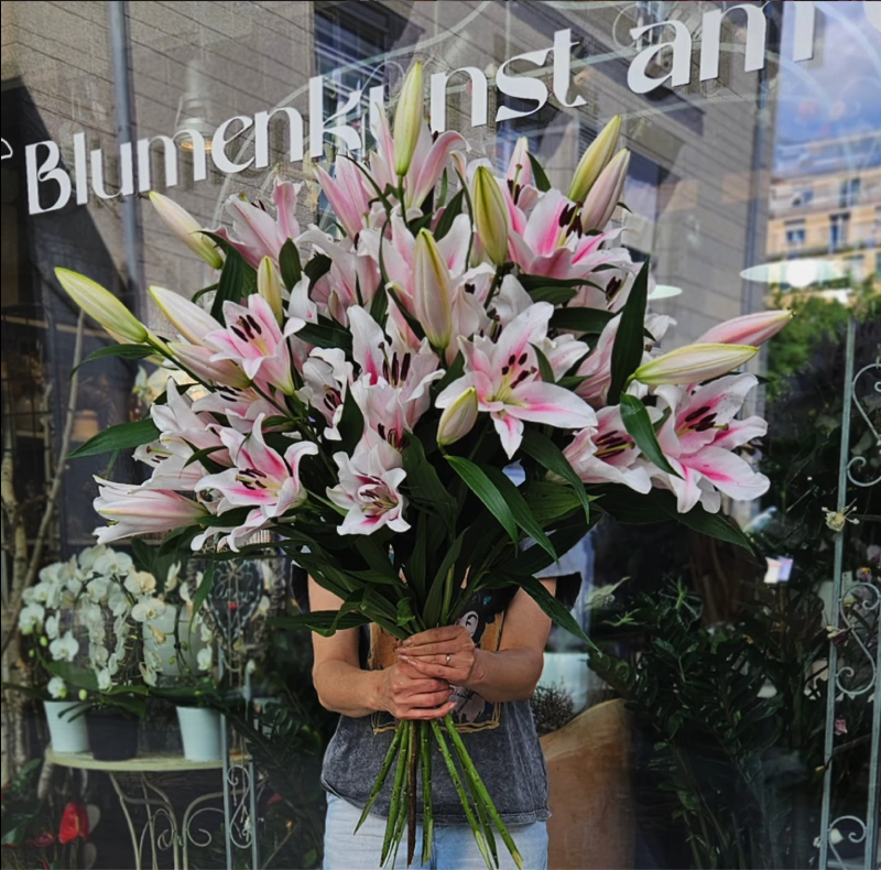 Beautiful flower arrangement 8